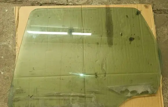 Peugeot 308 SW Rear door window glass 