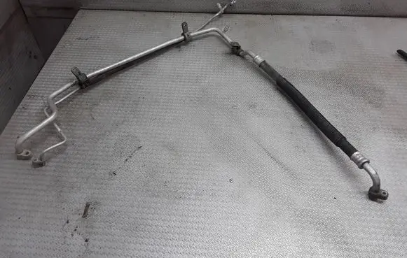 Mitsubishi Pajero Air conditioning (A/C) pipe/hose