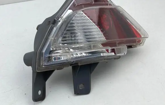 Toyota RAV 4 (XA40) Rear fog light 8149042060