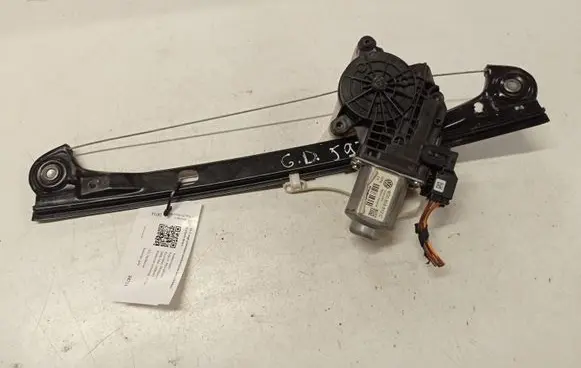 Volkswagen Polo IV 9N3 Rear door window regulator with motor 6Q0959812C