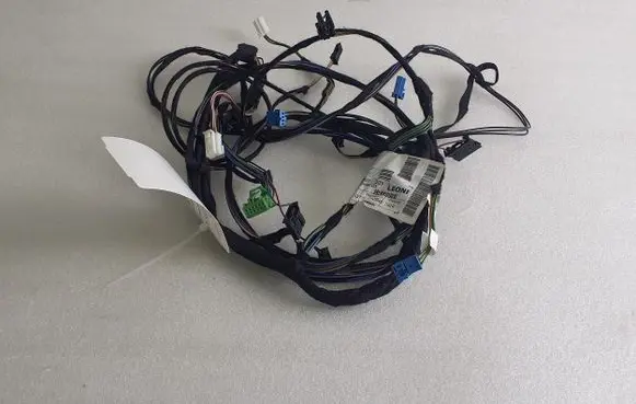 Mercedes-Benz GLA W156 X156 Electric sunroof installation A1565403807 A156540387