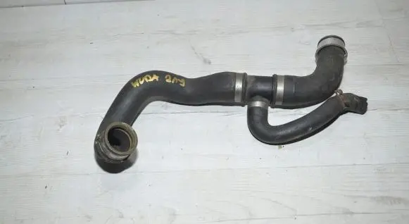 Mercedes-Benz CLS C219 Engine coolant pipe/hose 2115014682