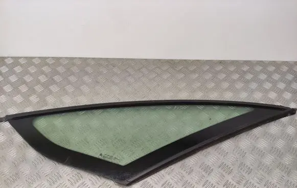 Citroen C4 Grand Picasso Front door vent window glass four-door 