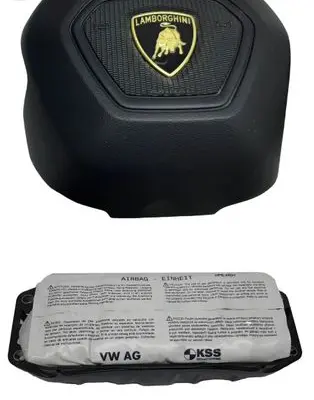 Lamborghini Urus Steering wheel airbag