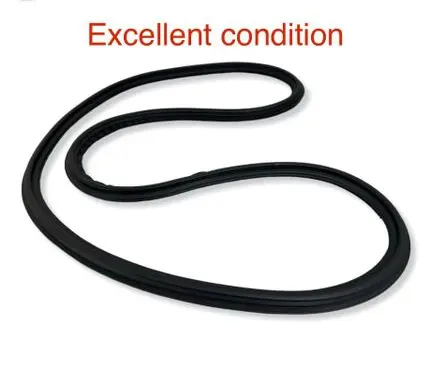 Audi Q3 8U Rear door rubber seal (on body) 8U0831721