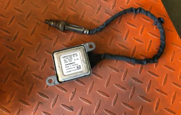 Mercedes-Benz GLC X253 C253 Lambda probe sensor 0009050008