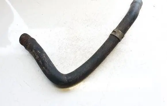 Toyota Avensis T220 Engine coolant pipe/hose