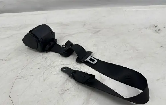 BMW 3 E46 Front seatbelt 0393182