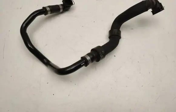 Mercedes-Benz CLS C218 X218 Air intake hose/pipe A2125015484