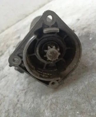 Volkswagen Polo III 6N 6N2 6NF Starter motor 1005821809