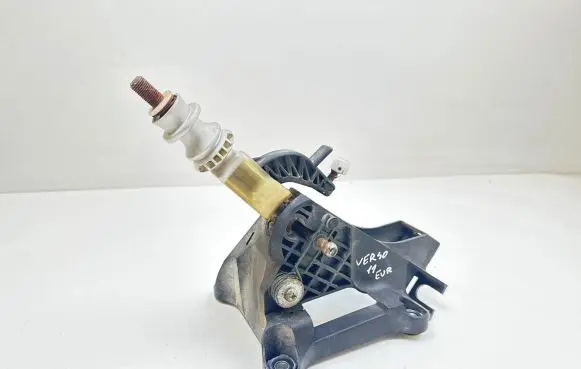 Toyota Verso Gear shifter/selector 335300224000 L000051