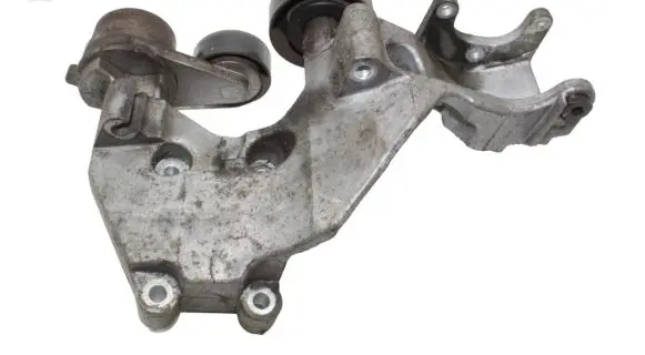 KIA Sorento Generator/alternator bracket 