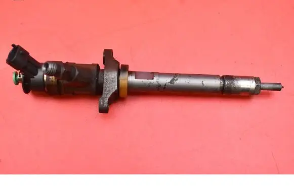 Fuel injector