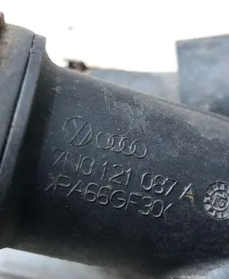 Volkswagen Tiguan Engine coolant pipe/hose 7N0121087A