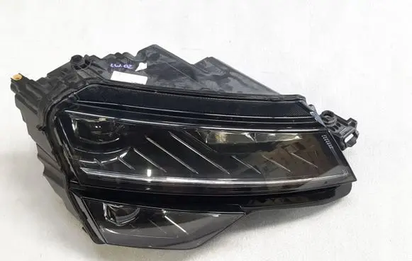 Skoda Karoq Headlight/headlamp 57B941016D