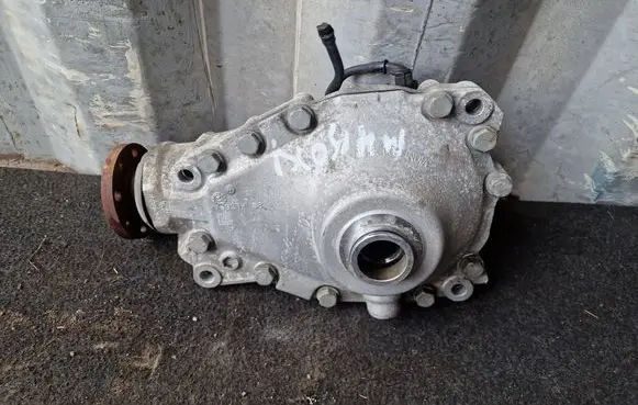 BMW 4 G22 G23 G24 G26 Front differential 7647386