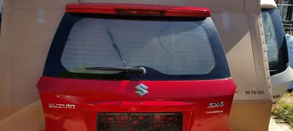 Suzuki SX4 Tailgate/trunk/boot lid