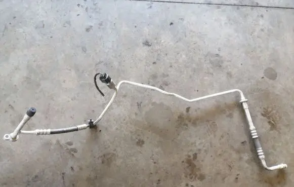 Ford C-MAX I Air conditioning (A/C) pipe/hose