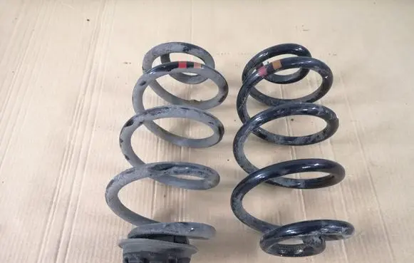 Nissan Qashqai Rear coil spring