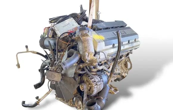 BMW 7 E38 Engine M60B30 M60 M60B30308S1
