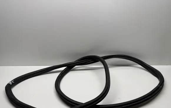 BMW 1 F20 F21 Front door rubber seal 7240849