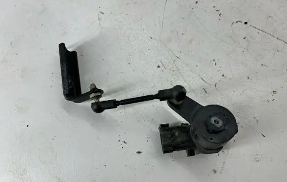 Dodge Durango Rear air suspension level height sensor 68245332AB T11231600787