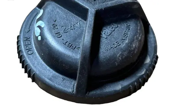 Volkswagen Polo Headlight/headlamp dust cover