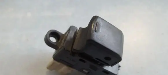 Renault Twingo I Electric window control switch