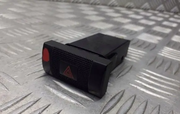KIA Rio Hazard warning light relay 