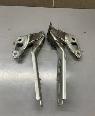 Audi Q7 4L Front door hinge set 4L0823302