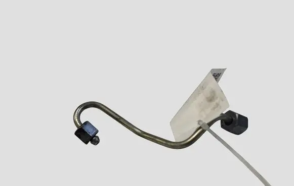 Nissan Qashqai Fuel injector supply line/pipe