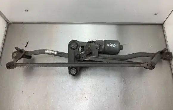 Volvo V70 Front wiper linkage and motor 3397020958 30796358