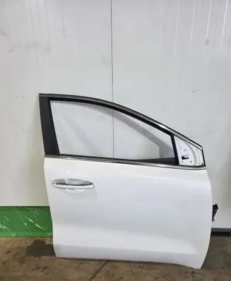 KIA Sportage Front door