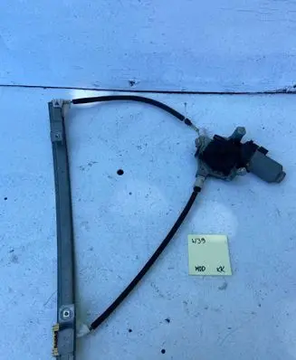 Renault Megane I Front door window regulator with motor 400468