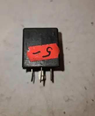 Volkswagen Bora Other relay 00488501 443951307A