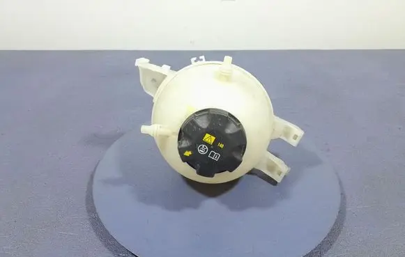 BMW X3 E83 Coolant expansion tank/reservoir 5A6A030