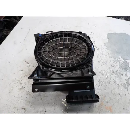 Renault Arkana Parcel shelf speaker 281702397R 7981760010 055111