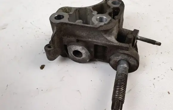 Ford S-MAX Engine mounting bracket AV616030B
