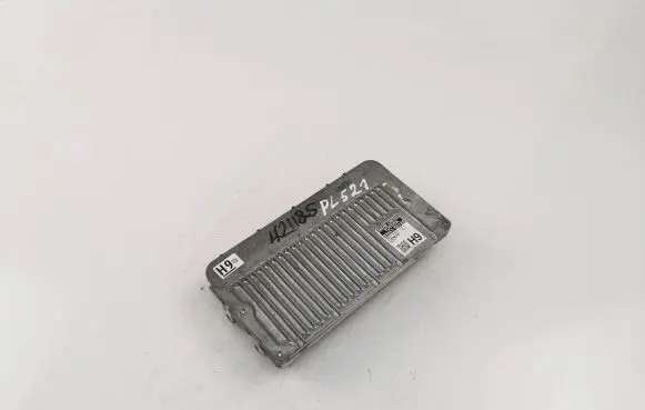 Toyota Yaris Engine control unit/module 896610U120