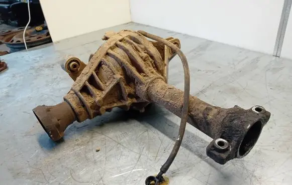 Jeep Cherokee III KJ Front differential 