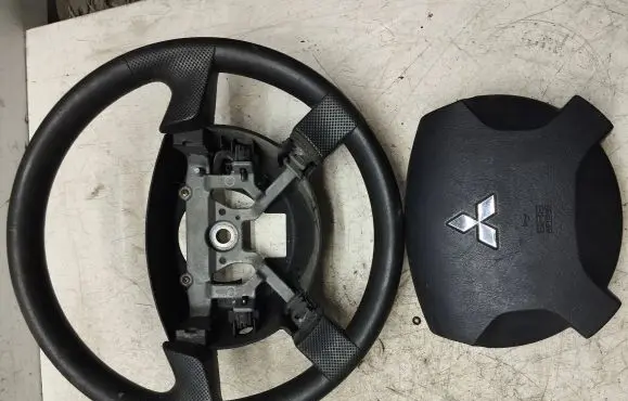 Mitsubishi Space Star Steering wheel GS12000730 00730