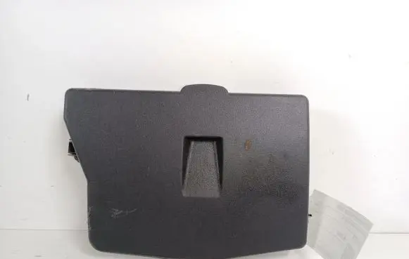 Toyota Auris 150 Fuse box cover 82662-02210