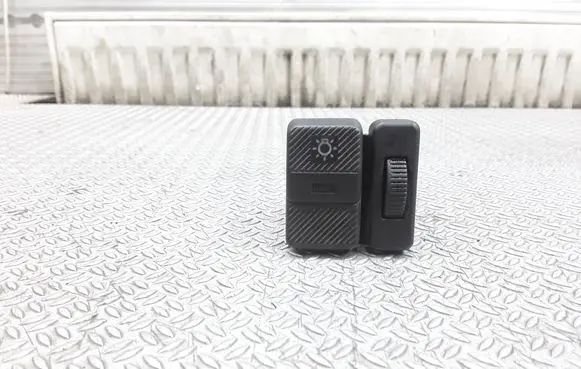 Volkswagen PASSAT B3 Light switch 103569