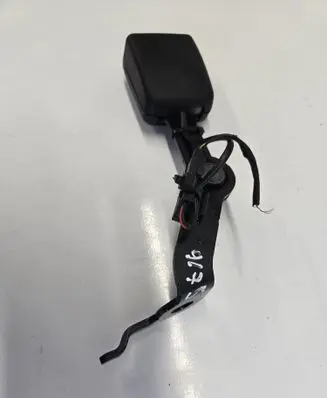 BMW 5 G60 G61 Rear seatbelt buckle 