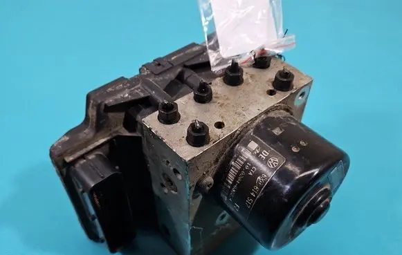 Volkswagen Golf IV ABS Pump 1C0907379 IMPRK1484782