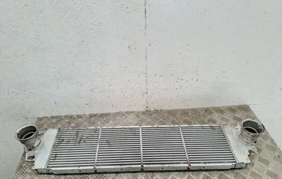 Volkswagen Transporter - Caravelle T5 Intercooler radiator 96683