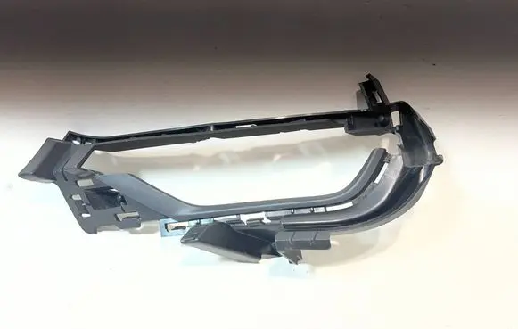 Volvo S90, V90 Fog light bracket 31383904