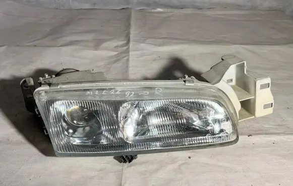 Mazda 626 Headlight/headlamp