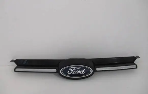 Ford Focus Front bumper upper radiator grill BM518A133C