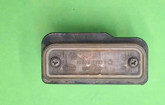 Mercedes-Benz E W211 Number plate light a2038200256